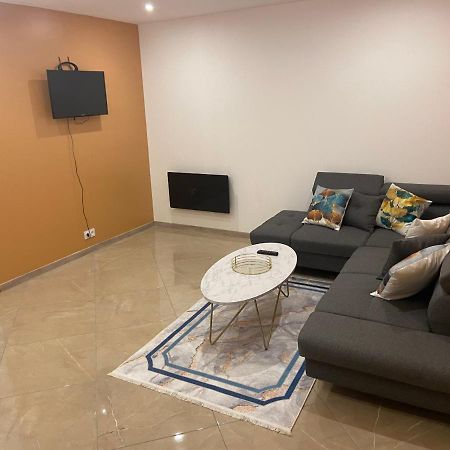 Appartement T3 Dans Une Villa Neuf Drap Exterior photo