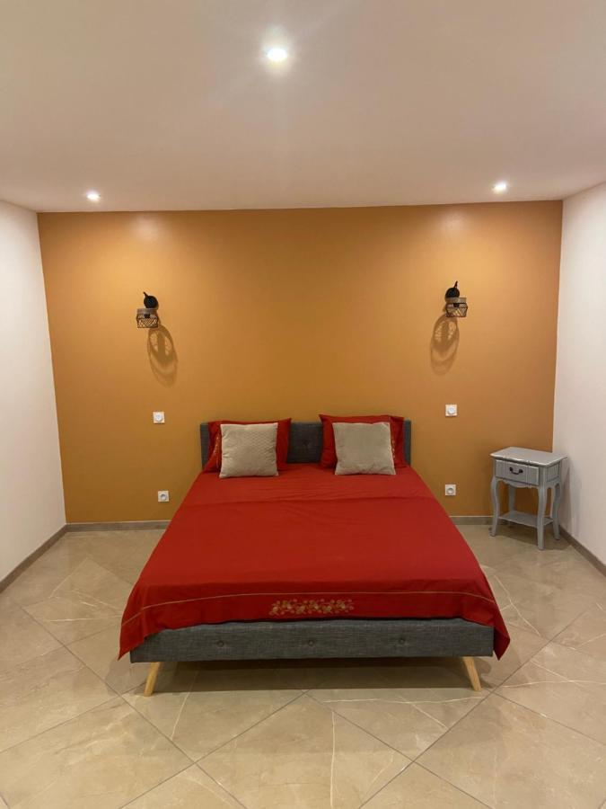 Appartement T3 Dans Une Villa Neuf Drap Exterior photo